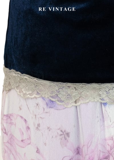 深藍蕾絲刺繡絨布細肩帶背心10