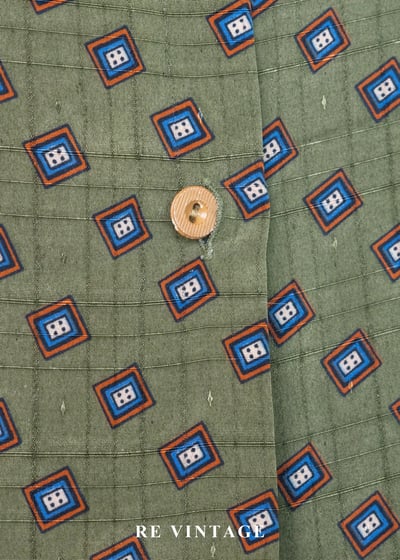 墨綠調幾何方塊輕薄襯衫7