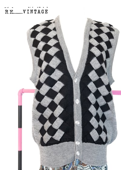 立體感黑灰色編織紋針織背心8