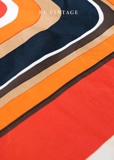 亮眼の橘色不對稱方格大絲巾5