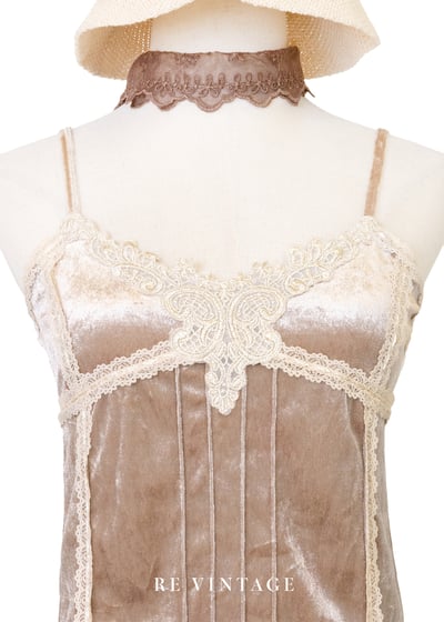 閃耀月光蕾絲絨布背心3