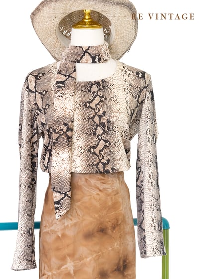 蛇蠍沙漠女王長袖上衣1