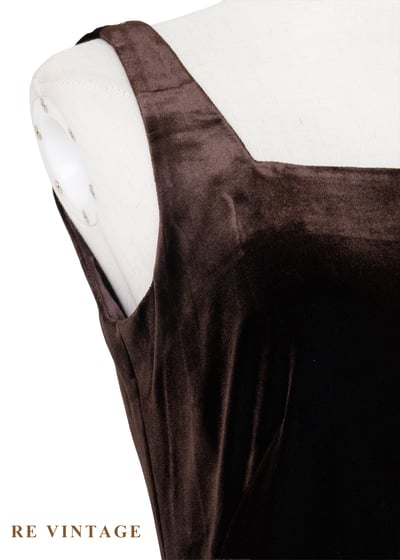 質感單品 - 迷人巧克力色絨布迷你洋裝5