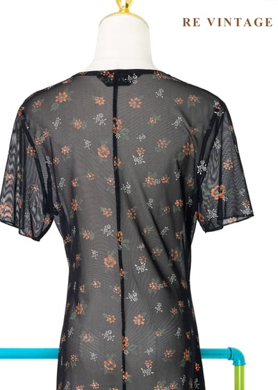 暖調浪漫紅白花透膚長洋裝14