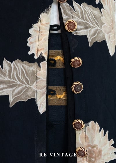 古典黑底米色菊花開襟長版罩衫/長洋裝5