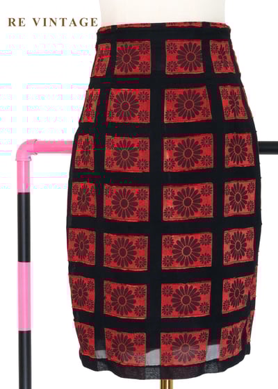 紅黑花朵定格照片高腰短裙（29"）1