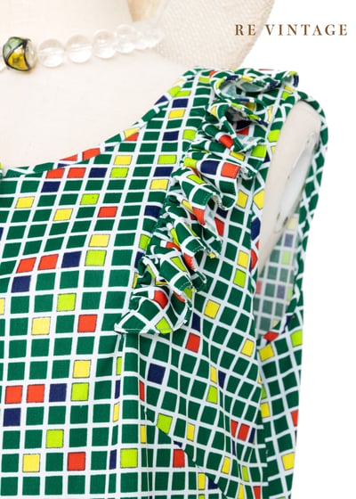 夏日跳格子荷葉裙擺洋裝5