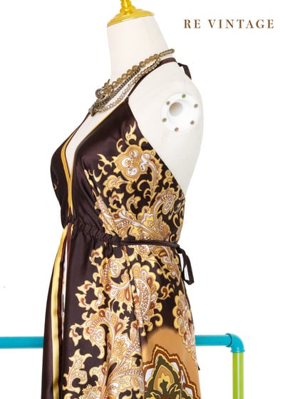 幻境帝國緞面繞頸洋裝9