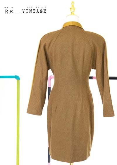 雙排扣黃綠色合身帥氣洋裝6