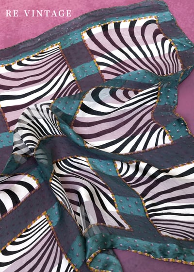 墨綠色の搖混視覺黑白斑馬紋絲巾5