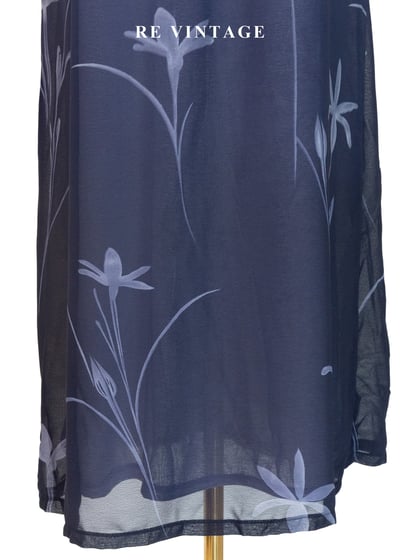 霧中灰藍湖面的花朵們長洋裝9