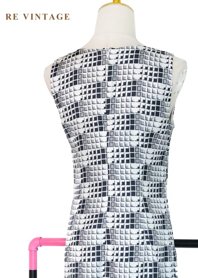 黑白像素幾何靜默洋裝11