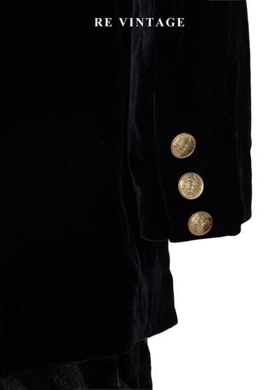 質感單品 - 金釦黑絨西裝外套10