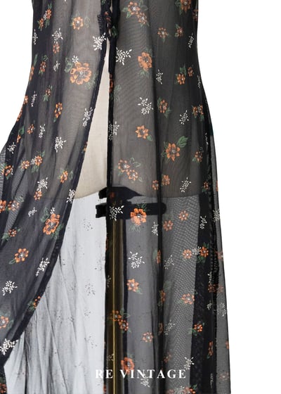 暖調浪漫紅白花透膚長洋裝4