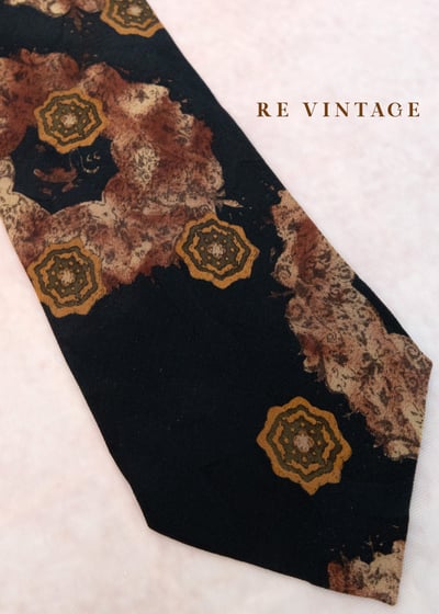 金色星盤夜行者領帶2