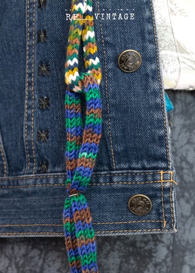 黑色袖珍小花刺繡深藍牛仔外套9