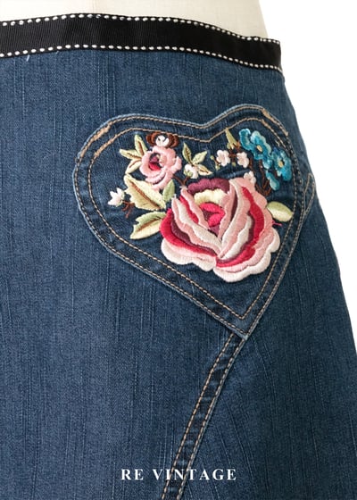 甜蜜玫瑰愛心刺繡丹寧短裙（27"）5