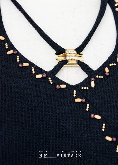 小花木釦鬆餅格布料黑色長洋裝3