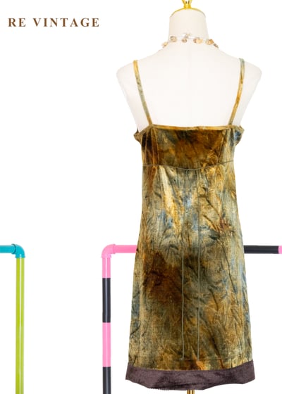 溫暖迷幻金黃綠絨布細肩帶洋裝12