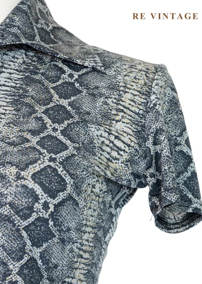 套裝上衣 - 冷灰調蛇紋野性上衣5