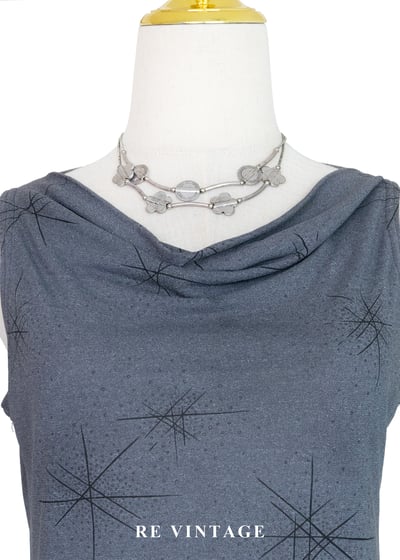 星芒印花垂墜領無袖上衣3