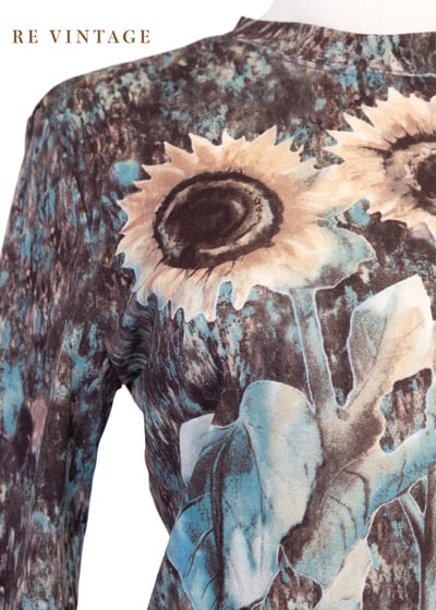 陰暗溫室裡の明亮向日葵上衣4