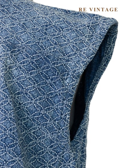 靛藍幾何紋理寬版上衣9