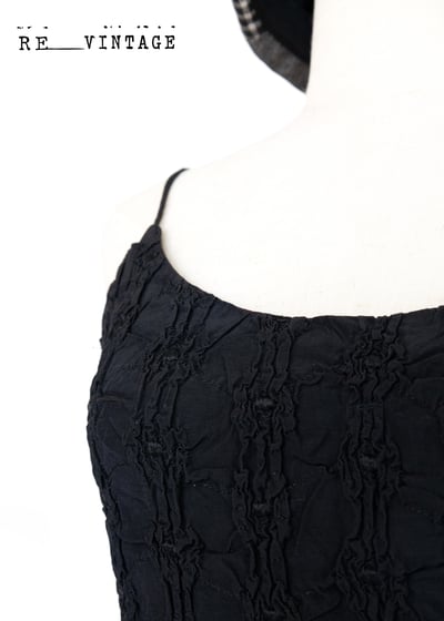 『紐約寶物』氣質の抓皺紋路黑色細肩帶洋裝11