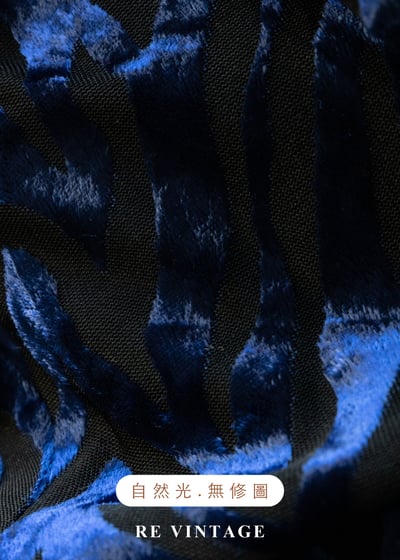 午夜藍燒絨斑馬紋上衣18