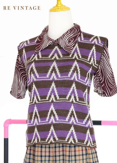 白白小山線條毛料針織背心1