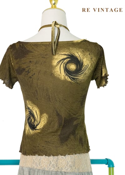 綠金色漩渦繞頸上衣9