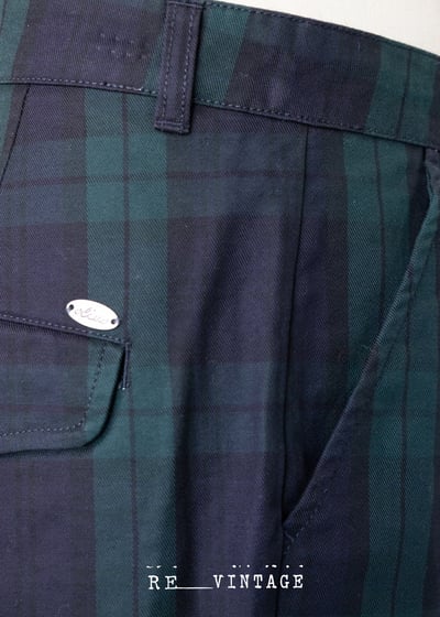 森林綠格紋五分短褲8