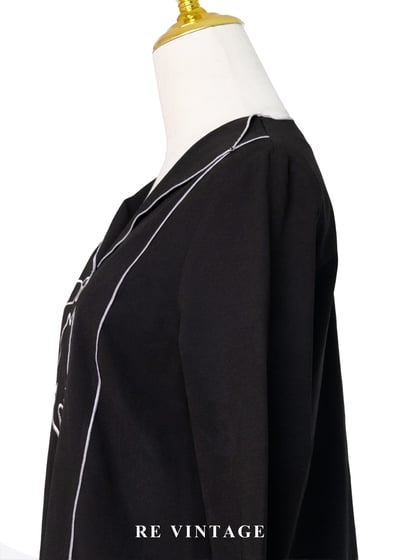 大嘴鳥幾何滾邊白線上衣8