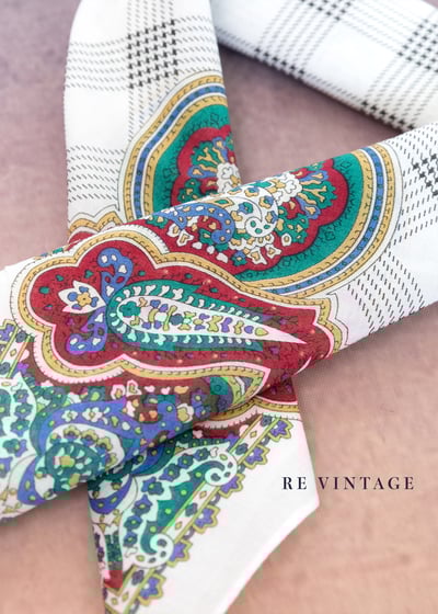  撞色菱格紋棉料小絲巾3