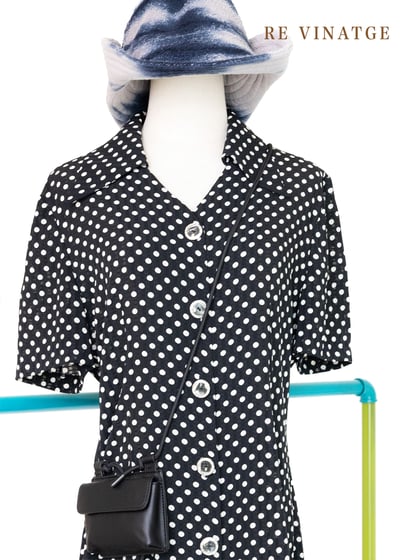 深藍點點夏日洋裝3