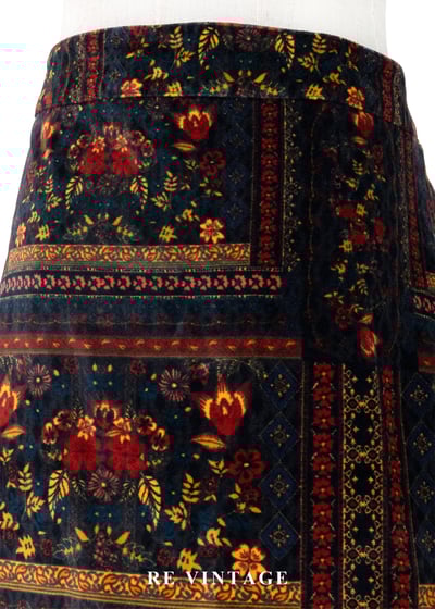 暗夜花毯絨布短裙（28"）3