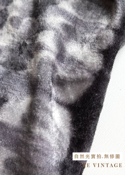 銀灰色の暈染斑紋絨布襯衫13