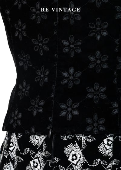 刻畫在夢裡的黑色小花上衣11