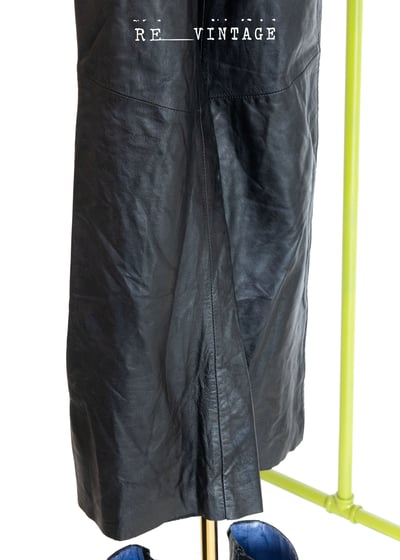 黑色皮革喇叭褲4