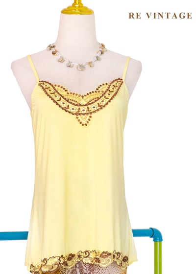 檸光心動細肩帶背心1