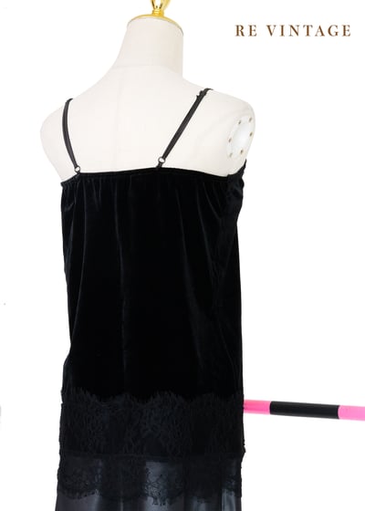 質感單品 - 黑絨蕾絲細肩帶背心8