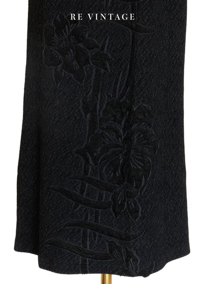 暗黑中的浮雕花長裙（27-34"）5