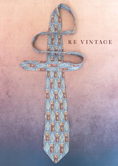 跳動著的菱格小花領帶2