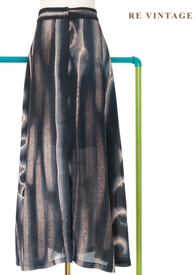 夜晚湖面聲波長裙（27-28"）8