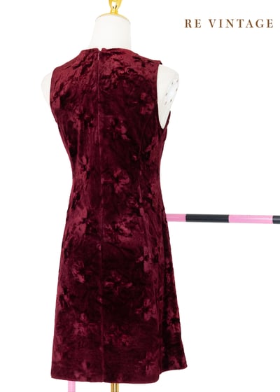 Red Wine 壓印絨布小花迷你洋裝9