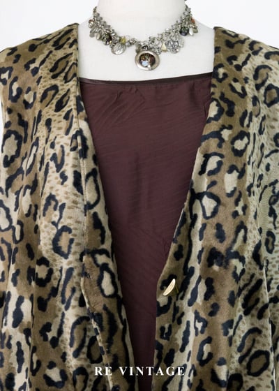 綠棕色野性豹影絨布寬版背心3