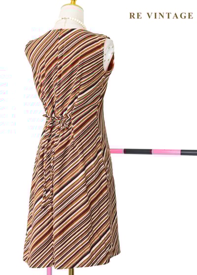 焦糖可可斜紋修身洋裝9