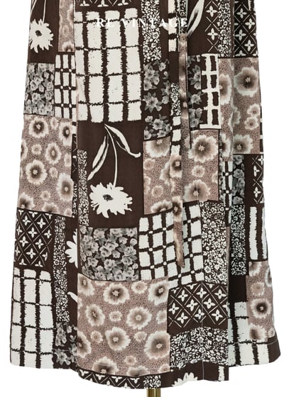 咖啡拼景 - 花草與格紋高腰長裙（26"）4