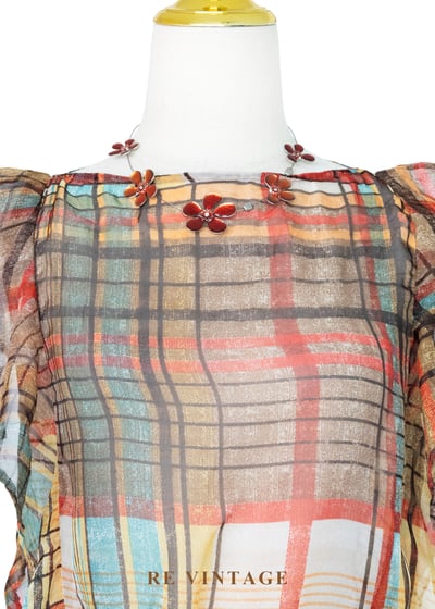 透光晨間荷葉邊格紋上衣5