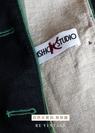 『歐洲寶物』春天小花木釦麻質感長版背心16